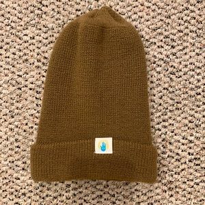 100% wool beanie